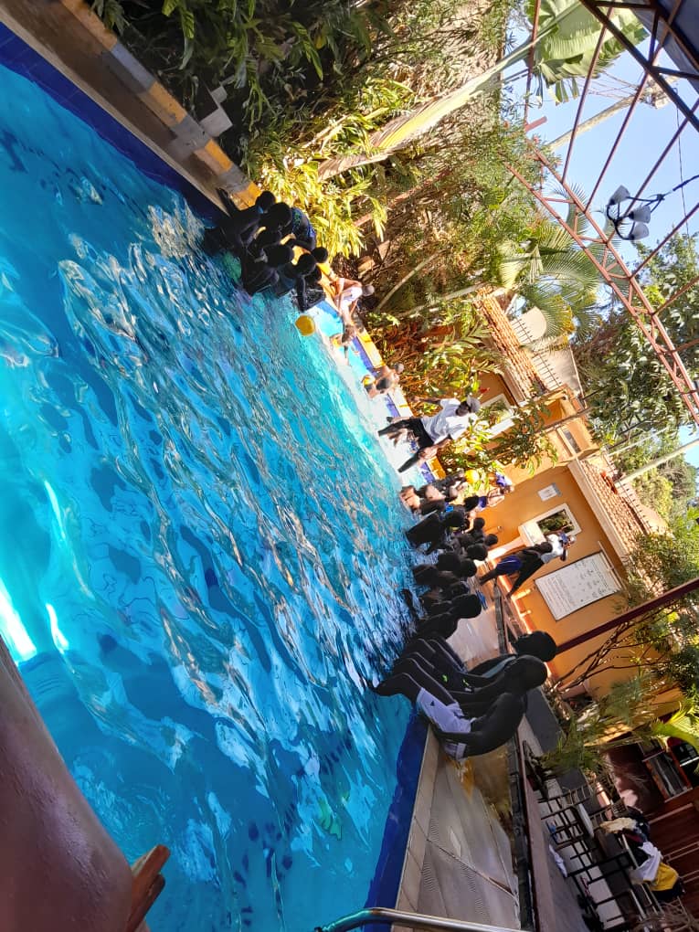 Poolside Lounge